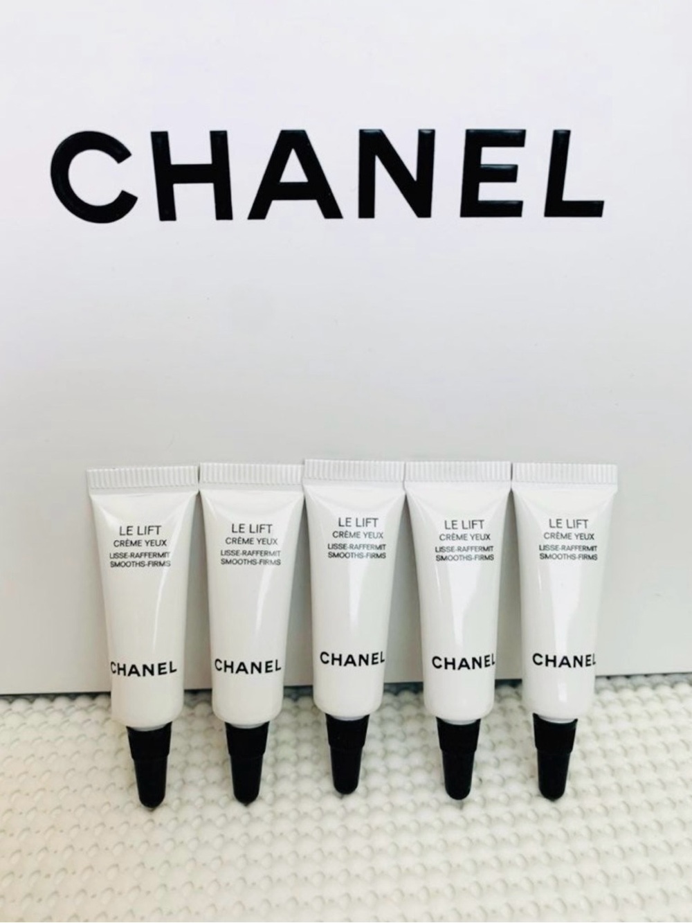 Chanel LE LIFT CRÈME YEUX Smooths Firms Eye Cream 5pcs Mini (Value $114)
